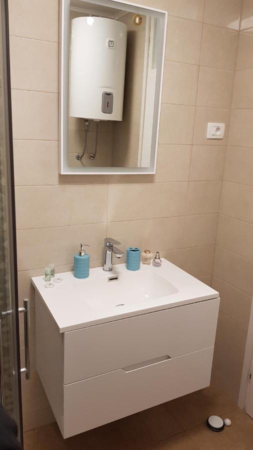 Apartman Ivan 塞尼 外观 照片